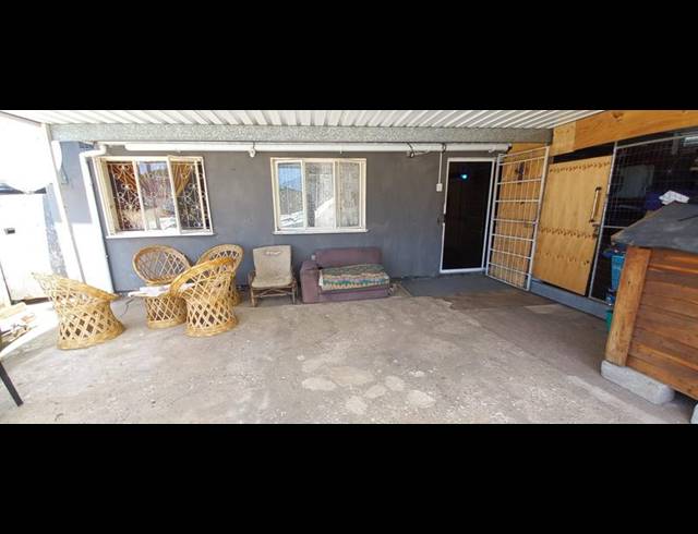 3 BEDROOM TOWNHOUSE FOR SALE IN CANESIDE